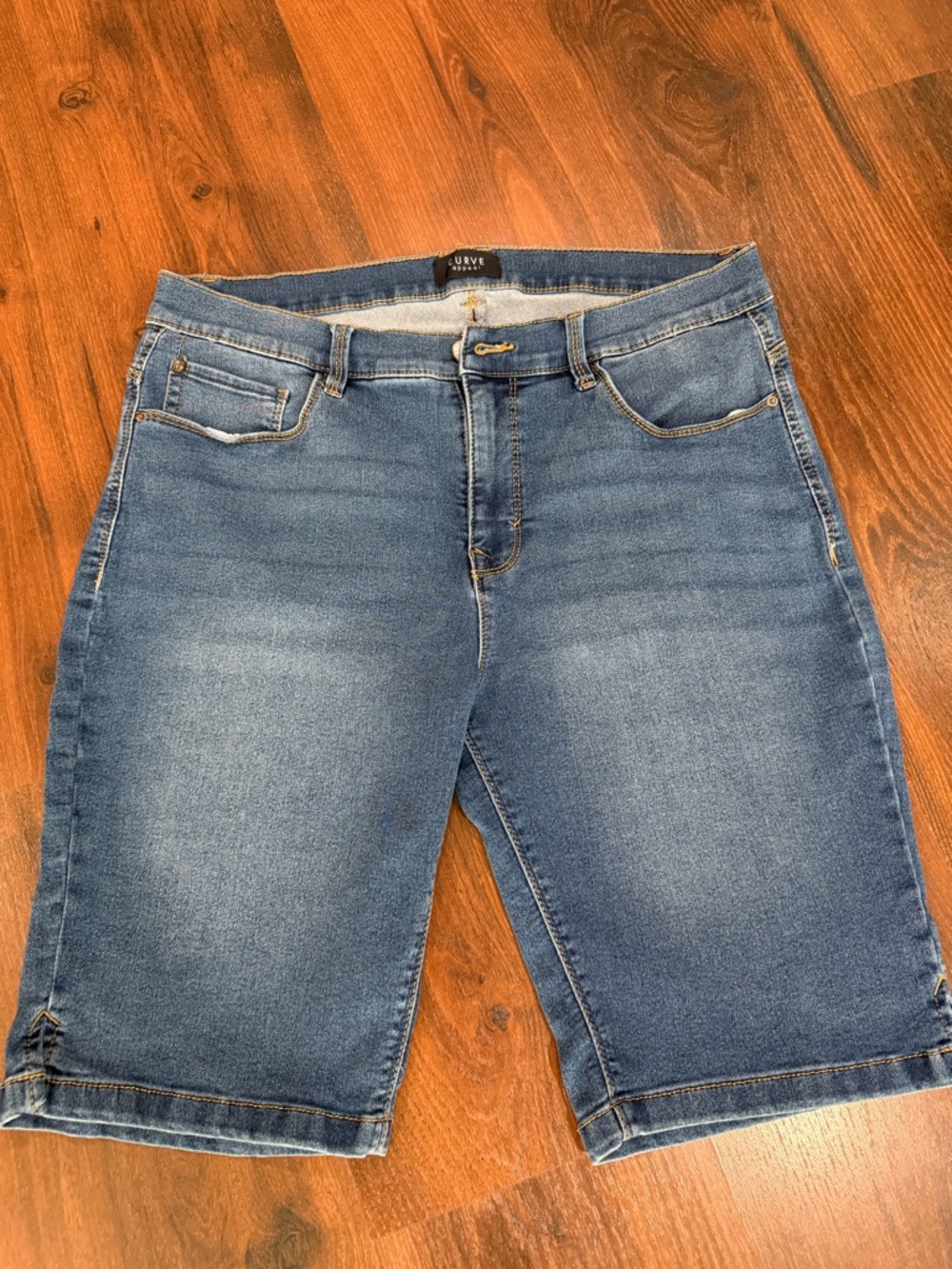 Curve Appeal women's denim stretch shorts Sz 12/31 Blue